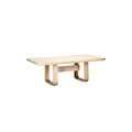 **Table de salon en bois clair avec design contemporain**